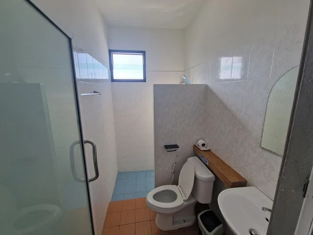 غرفة بسرير كوين بإطلالة على الحديقة بحمام خاص، Rim Khao Jungle Resort Koh Lanta 8/10