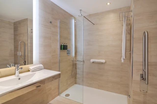 غرفة تنفيذية مفردة بإطلالة على البحر، Melia Alicante 4/5