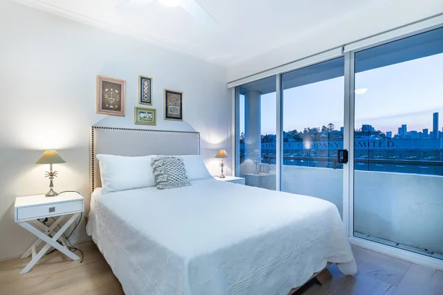 جناح بغرفتي نوم، Goldsborough Place Apartments 1/3