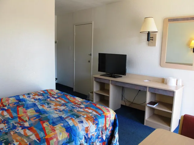 غرفة بسرير كوين لذوي الإعاقة، Motel6 Ontario, OR 4/5