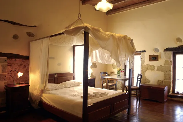 Deluxe, Elia Traditional Hotel & Spa 1/3