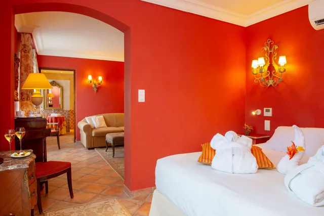 Junior Suite, King Bed, Valley View, Sofa، La Bastide du Calalou Hotel Spa, BW Premier Collection 3/10