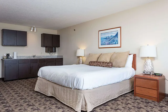 غرفة قياسية بسرير كينج بإطلالة على البحر، Seagrass Oceanfront Inn 6/10