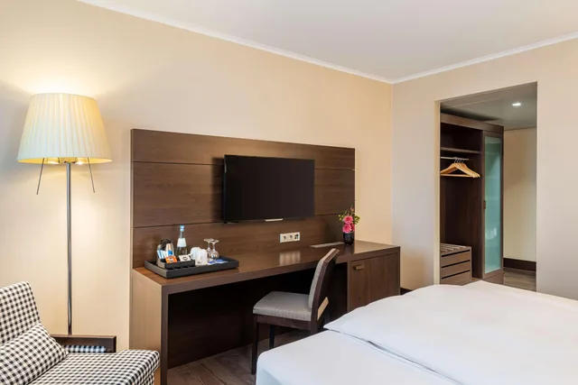 غرفة بسرير مزدوج، Nh Stuttgart Airport 8/10