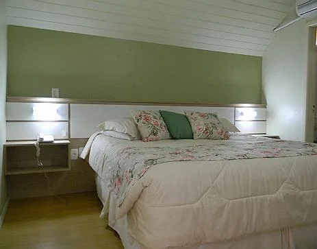 بنغل، Hotel Pousada Alto da Serra 1/2
