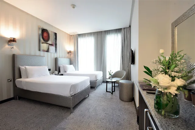غرفة ديلوكس بسرير كينج، Grand Majestic Hotel Kuwait 6/7