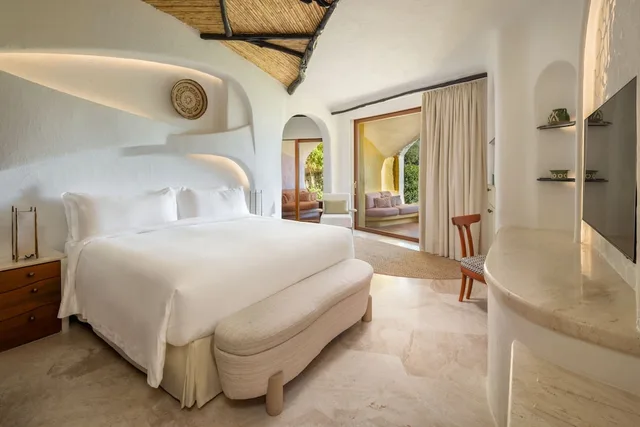 Contemporary, Junior Suite, King Bed, Sea View، Hotel Cala Di Volpe Costa Smeralda 2/3