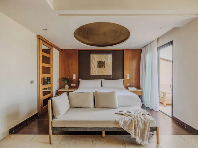 غرفة ديلوكس عائلية بسرير كينج مع أريكة، Gran Melia Palacio de Isora 2/10