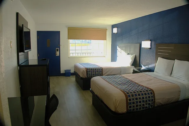 غرفة بسريرين مزدوجين للمدخنين، Americas Best Value Inn Richmond South 5/10