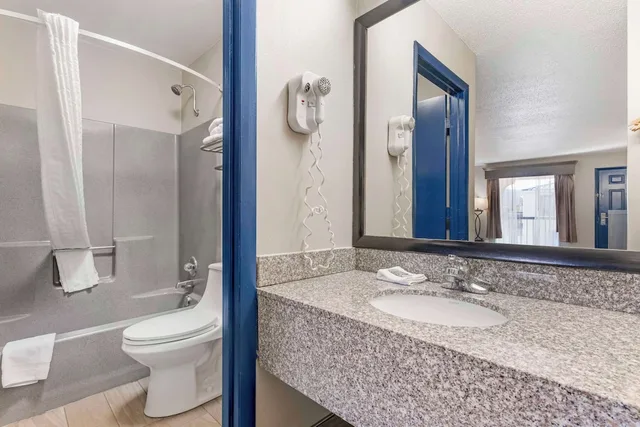 غرفة قياسية بسريرين مزدوجين للمدخنين، Best Western Royal Inn 10/10