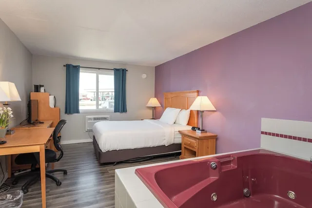 جناح بسرير كوين، Sauk River Inn & Suites, a Travelodge by Wyndham 2/4