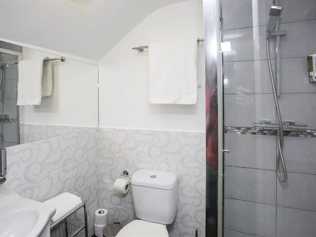 غرفة سوبيريور بسرير مزدوج، Primrose Guest House 7/8