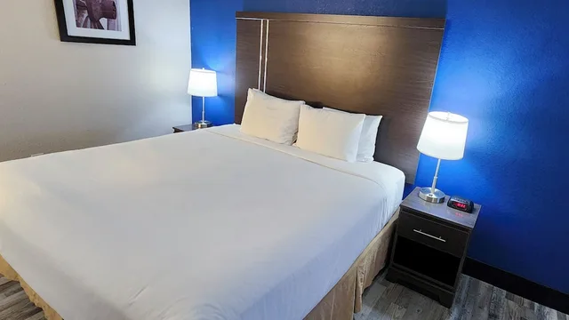 غرفة بسرير كوين، Baymont By Wyndham Casa Grande 5/8