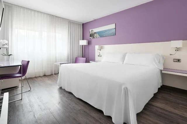 غرفة بسريرين منفصلين، Exe Coruna 3/4