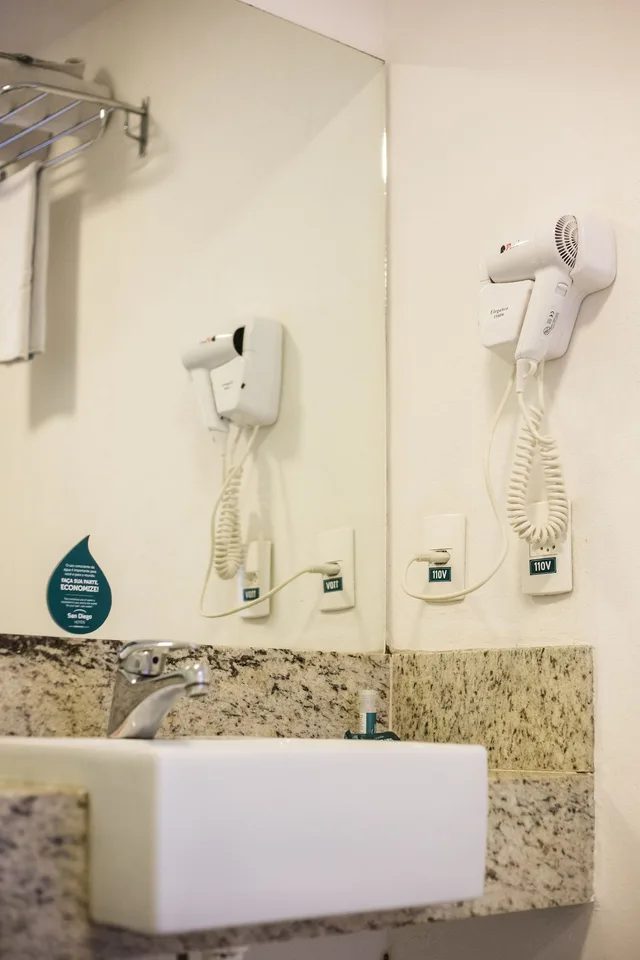 غرفة سوبيريور بسريرين منفصلين وسريرين فرديين، Itapoa Executive Hotel 3/4