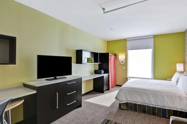 جناح استوديو بسرير كينج لذوي الإعاقة، Home2 Suites By Hilton Baytown 1/2