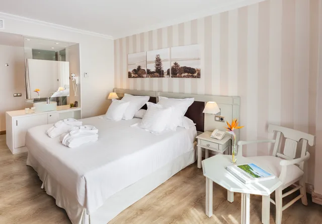 Deluxe, King Bed, Balcony, Barcelo Isla Canela 10/10