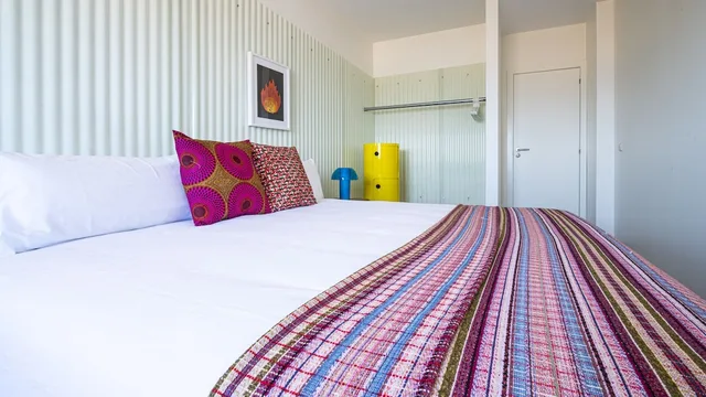 دوبلكس بسرير كوين وسرير بطابقين بإطلالة على الفناء بشرفة بغرفتي نوم، Buendia Corralejo Nohotel 2/3