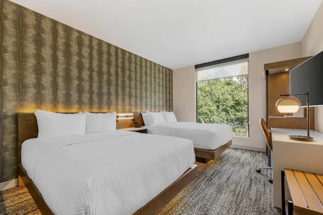 غرفة قياسية بسريرين كوين لذوي الإعاقة، Cambria Hotel Portland - Pearl District 2/6