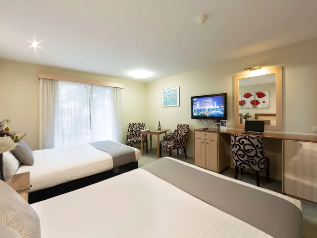غرفة بسرير كوين، ibis Styles Canberra 2/5
