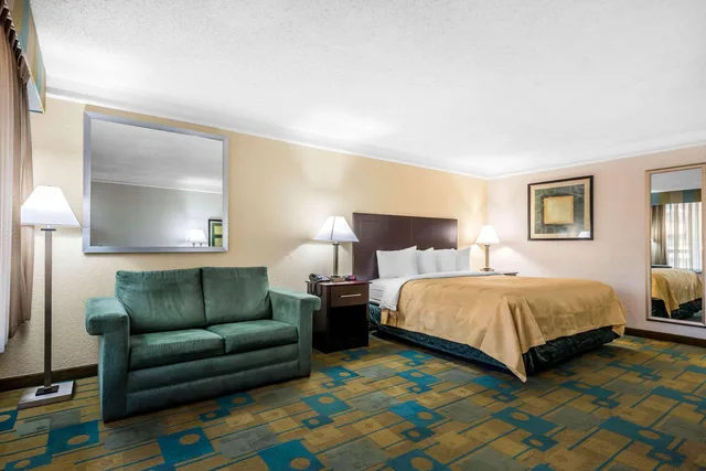 Studio, King Bed, Hotel Monreale Inn & Studios I-Drive Icon Park Orlando 4/7