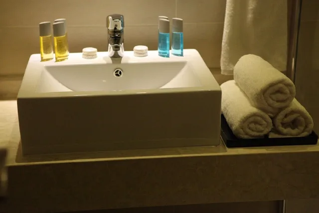 Deluxe King Room:، Jounieh Suites Boutique Hotel Jounieh 7/8