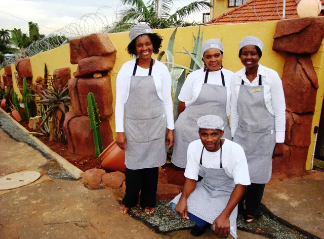 Flintstones Guest House Durban، ديربان 7/52