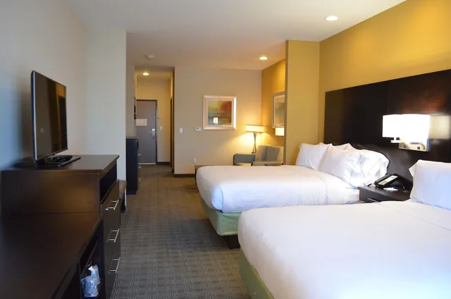 جناح بسريرين كوين مع أريكة لذوي الإعاقة، Holiday Inn Express And Suites Austin South 3/5