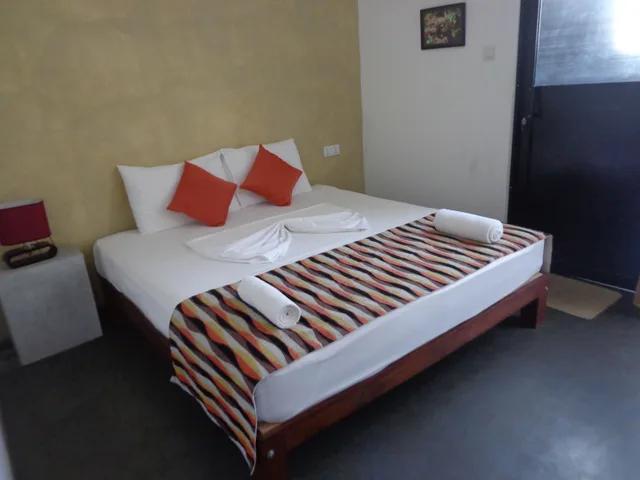 غرفة فاخرة بسرير كوين بإطلالة على الشاطئ بـ3 غرف نوم للمدخنين، Hotel Star White Negombo 3/7