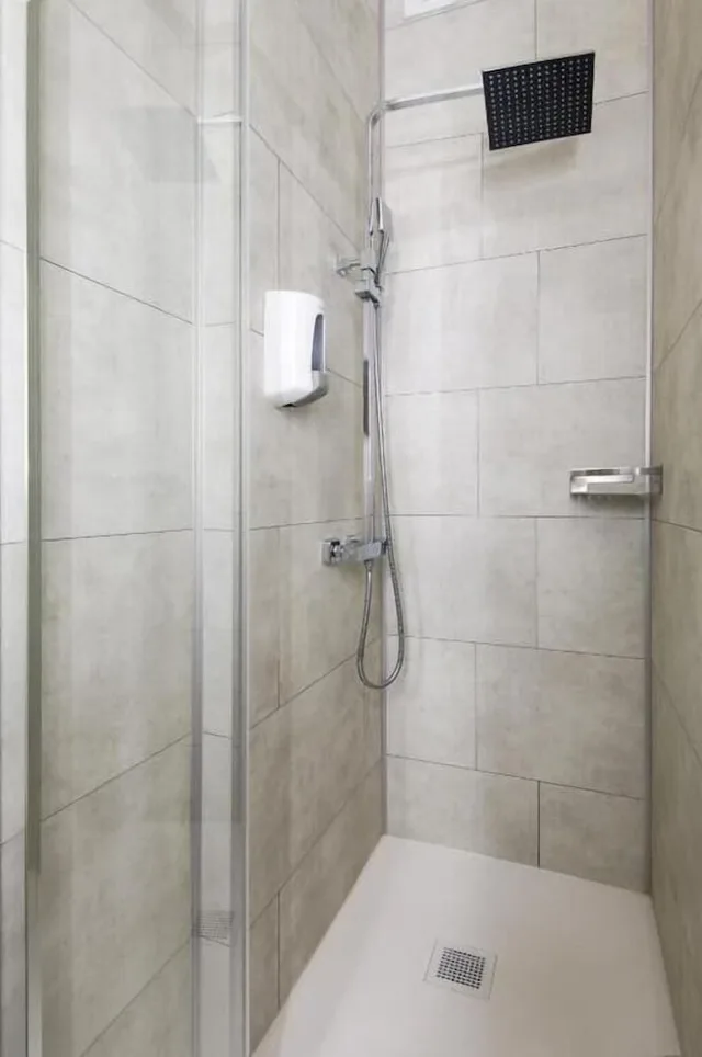 Renovated, Studio, Double Bed, Accessible، Residence New Rochelle 5/6