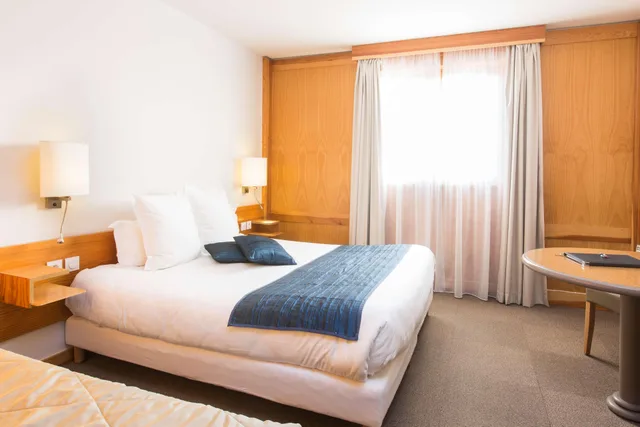 Room, 2 Beds, Best Western Plus Hotel and SPA Le Schoenenbourg 1/8