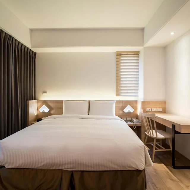 غرفة قياسية بسرير مزدوج، JOY INN 1/5