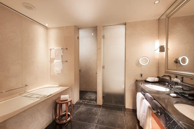 جناح، The St. Regis Osaka 2/2