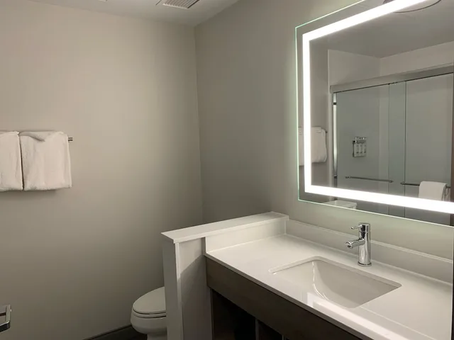 جناح ديلوكس بسريرين كوين، Holiday Inn Express & Suites COURTENAY - COMOX 8/9