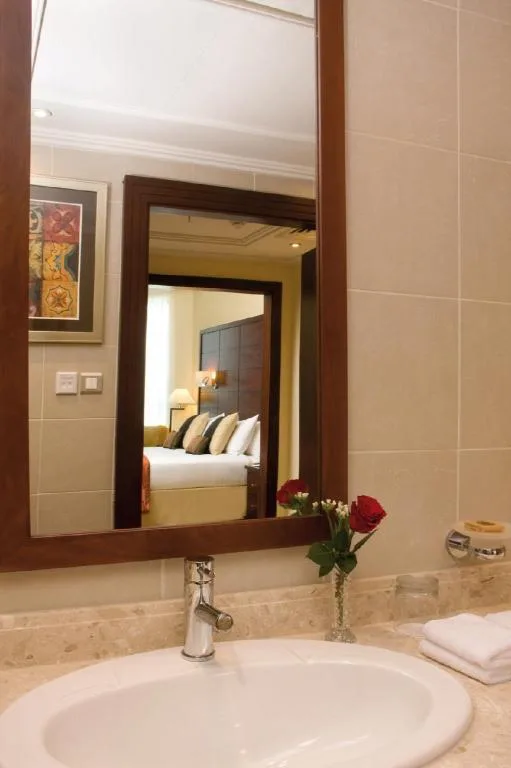 Room, Twin Beds, Partial Haram View، موڤنبيك برج هاجر مكة(Movenpick Hotel & Residence Hajar Tower Makkah) 10/10