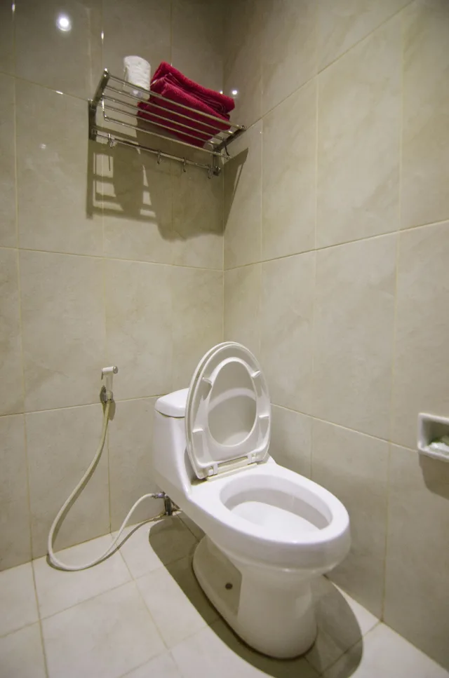 Executive, Twin Beds, Fora Guest House Taman Lingkar 4/4