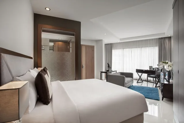Suite, King Bed, Sawana Suites 1/2