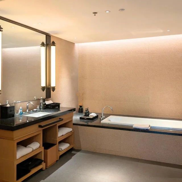 Wijaya Suite، Hotel Tentrem Jakarta 7/8