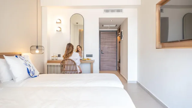 غرفة بريميوم ثلاثية بإطلالة على البحر، Iolida Corfu Resort & Spa by Smile Hotels 7/10