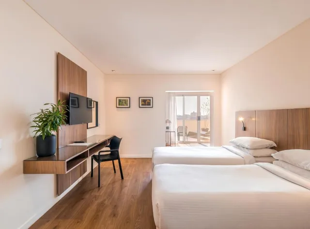 غرفة سوبيريور بسرير مزدوج، President Hotel 1/3