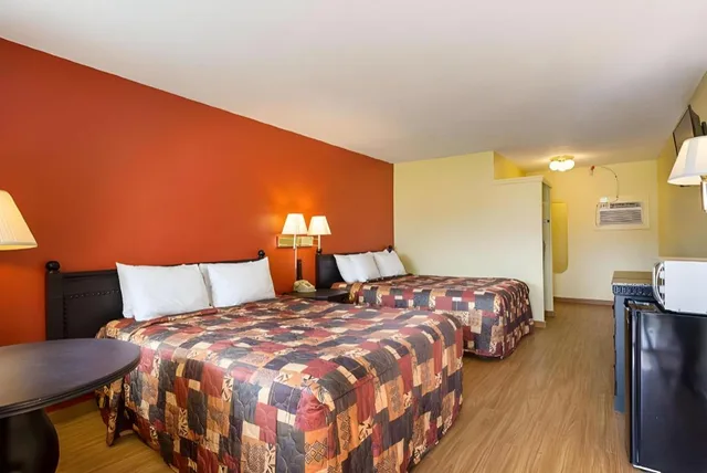 غرفة بسريرين كوين للمدخنين، Rodeway Inn Roswell West 2/3
