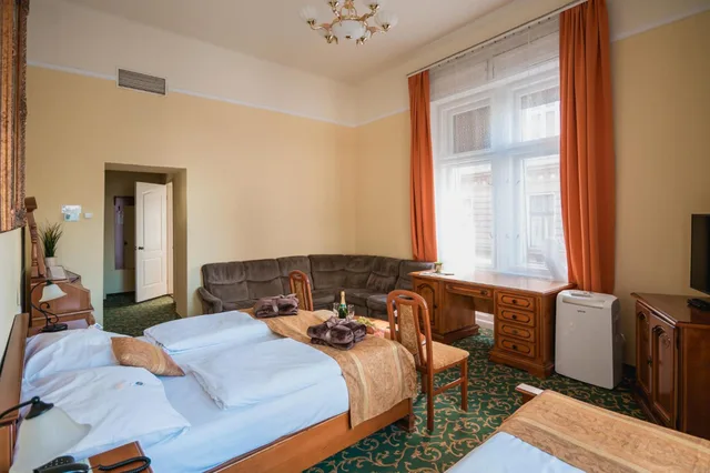 غرفة قياسية ثلاثية، City Hotel Unio Superior 2/2