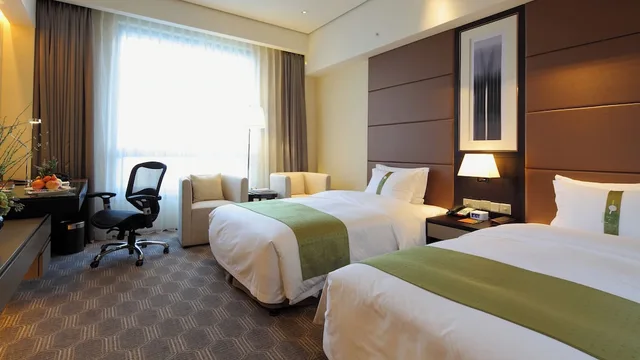 غرفة قياسية بسريرين منفصلين، Holiday Inn Nantong Oasis International 3/10