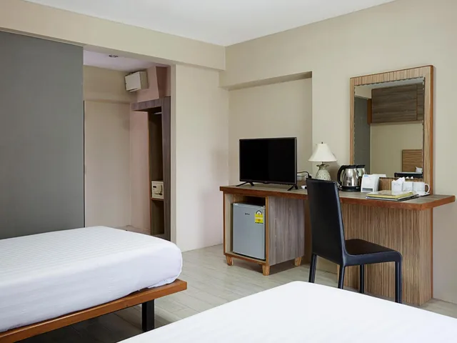 غرفة ديلوكس بسريرين منفصلين، Watana Hotel Bangkok 9/10
