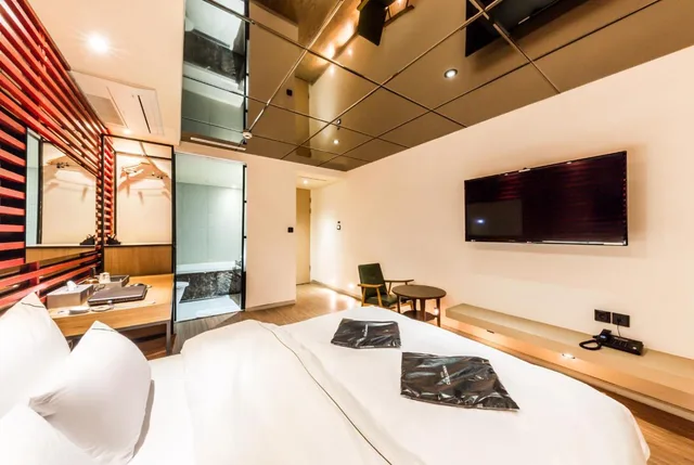 غرفة ديلوكس بسرير مزدوج، Hotel Cullinan Wangsimni 1/9