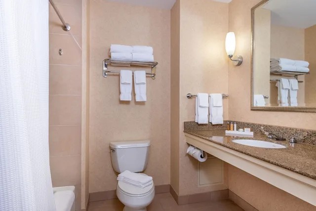 غرفة قياسية بسريرين كوين، Wellsworth Hotel 4/5