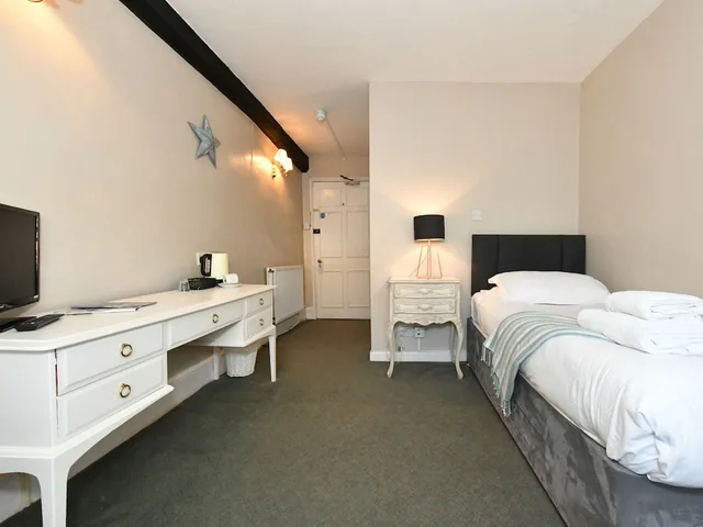غرفة مفردة بسرير فردي، The Lansdowne Hotel 1/3