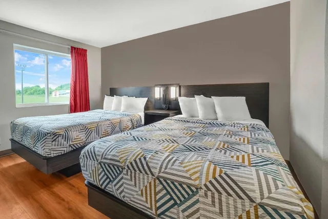 2 Full Beds - Micfridge, Smoking، Motel6 Montgomery, AL - Airport 1/5