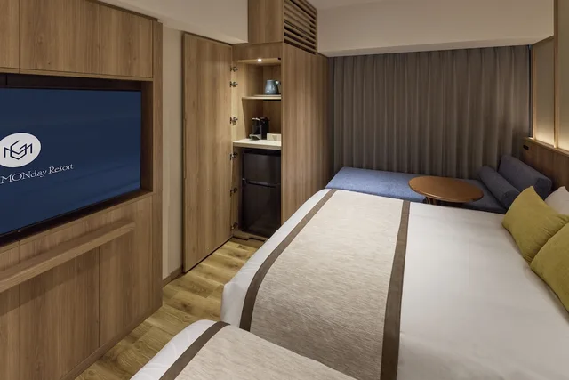 Superior, 2 Double Beds, Ocean Front, Sofa، Grand Monday Resort Tokyo Bay Maihama 3/9