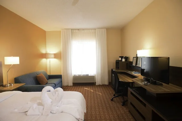 غرفة قياسية بسرير كينج، Fairfield Inn Suites Nashville Smyrna 3/6